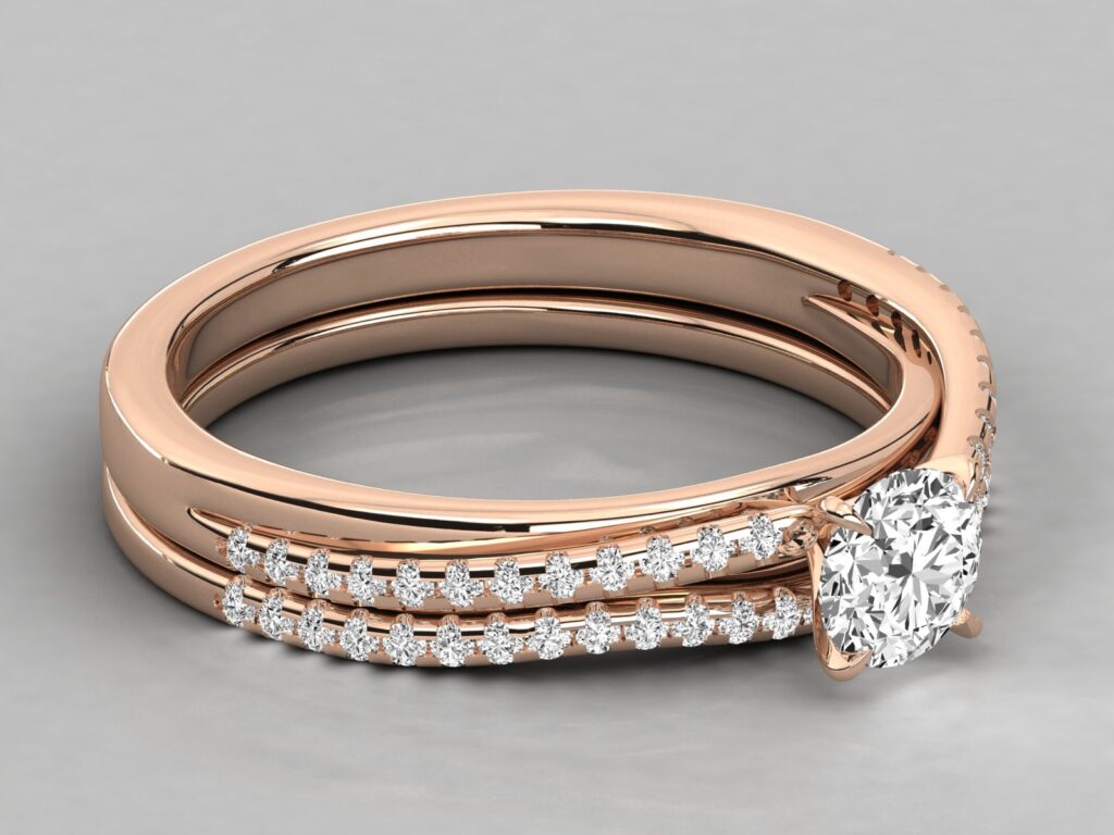 18 KT Gold Diamond Ring For Woman