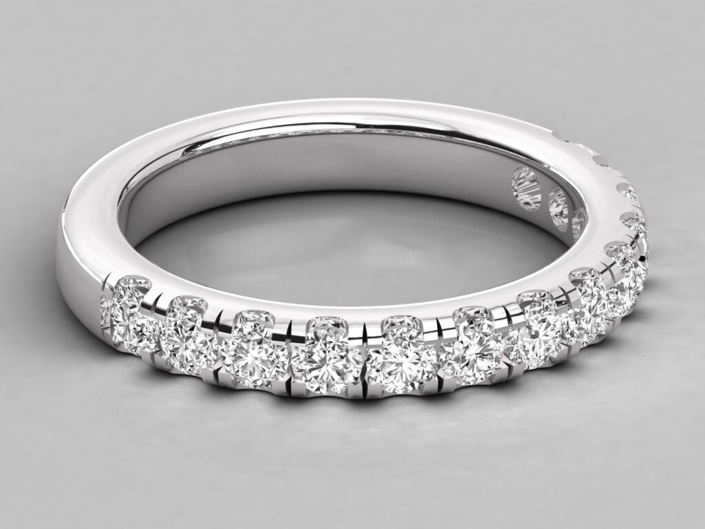 18 KT Gold Diamond Ring For Women