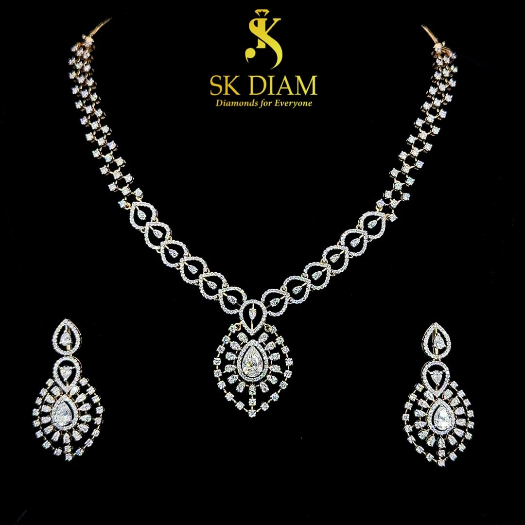 18kt gold Necklace for Women 18 kt gold